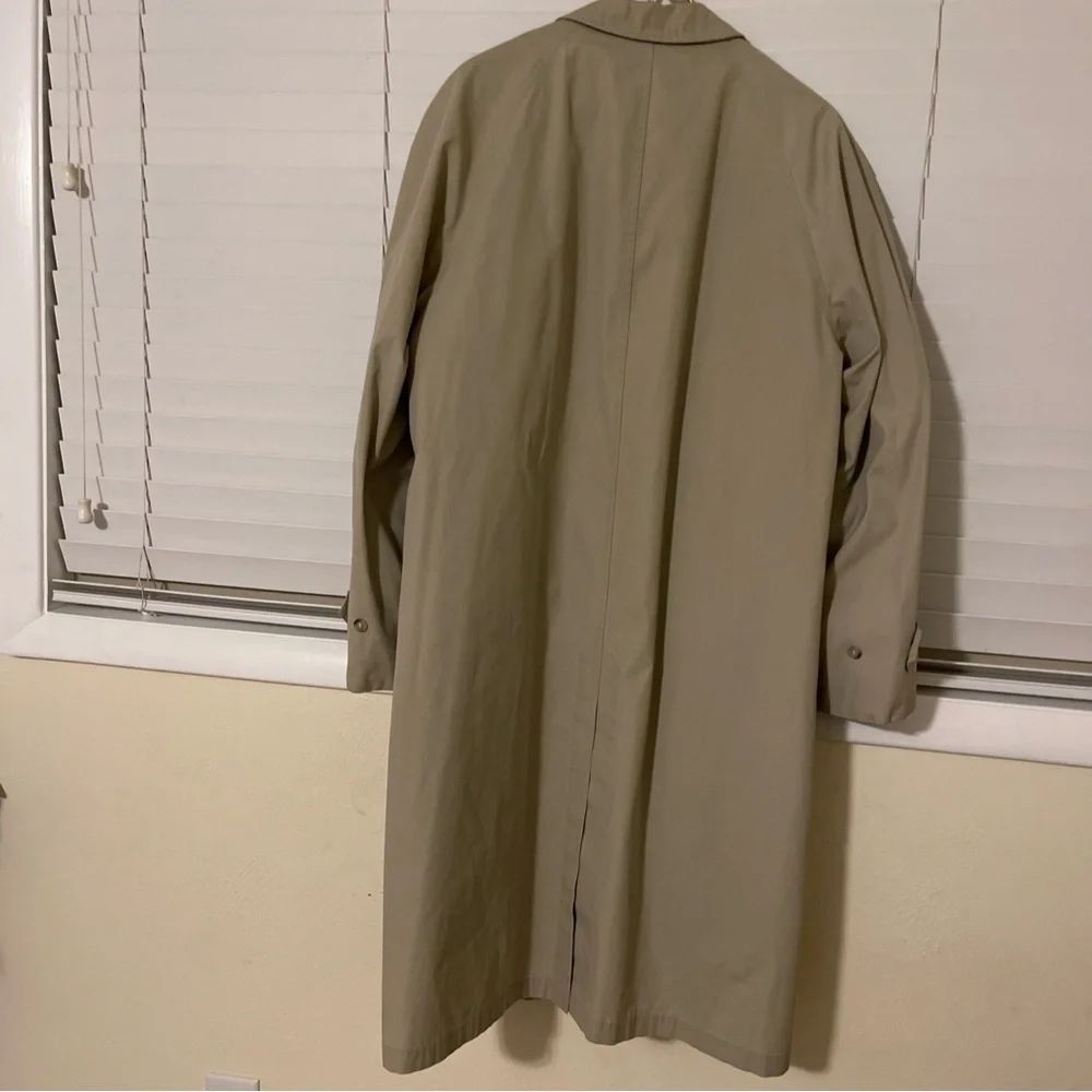 London Fog Men's Classic Tan Trench Coat 42 Long